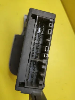 BOTONERA ELEVALUNAS ELECTRICOS ALFA 147