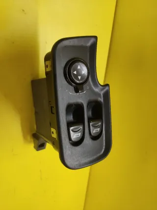 BOTONERA ELEVALUNAS ELECTRICOS ALFA 147