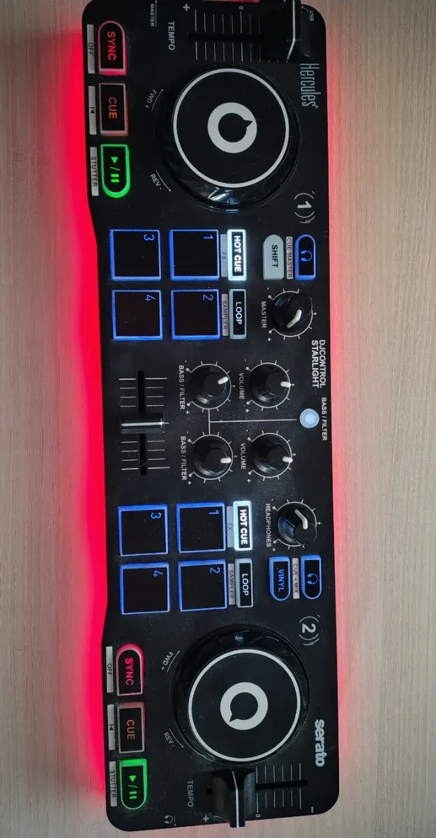 Controlador DJ Hercules Starlight Serato