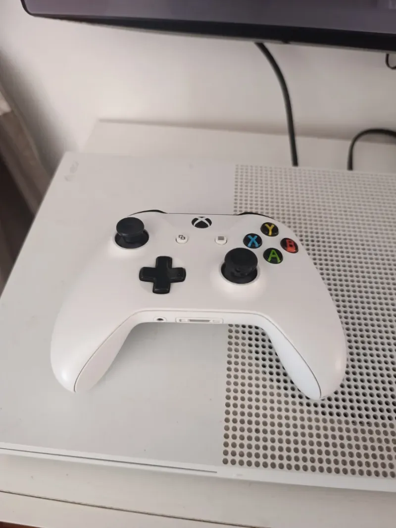 Xbox One S Blanca afbeelding 4