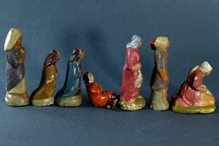 7 ANTIGUAS FIGURAS EN BARRO PARA BELÉN.
