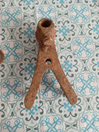 Herrajes antiguos de metal