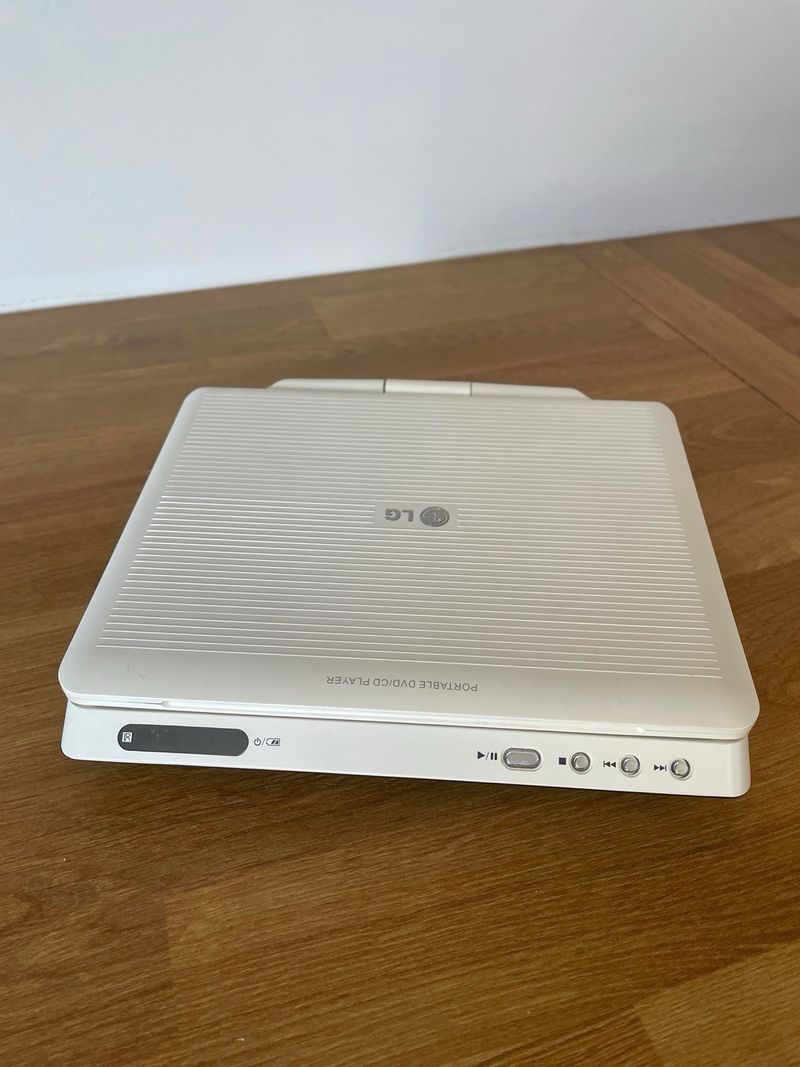 Reproductor DVD Portátil LG DP171 afbeelding 2