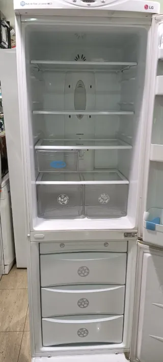 NEVERA COMBI L.G NO FROST ENERGÍA A+