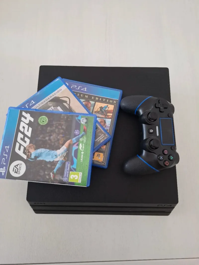 PS4+Mando+Juegos (Precio negociable)