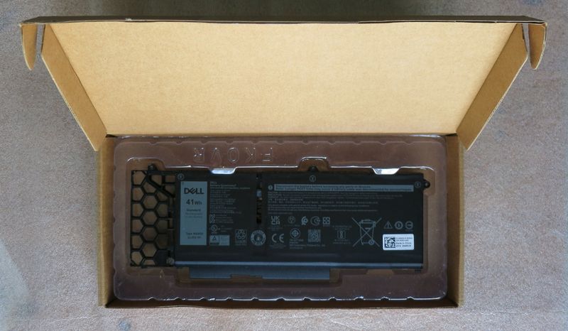 Batería portátil DELL modelo M69D0 08WRCR al 55% afbeelding 3
