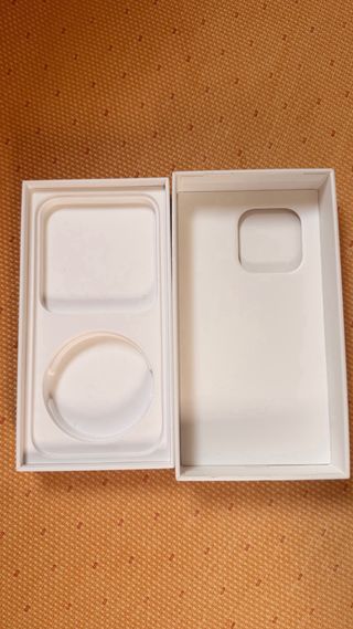 Caja original iPhone 14 Pro