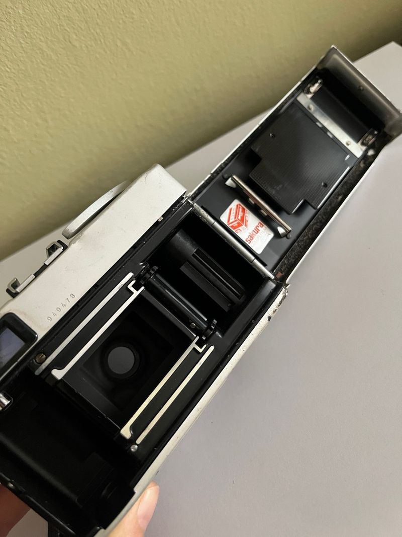 Konica C35 Cámara analógica afbeelding 4