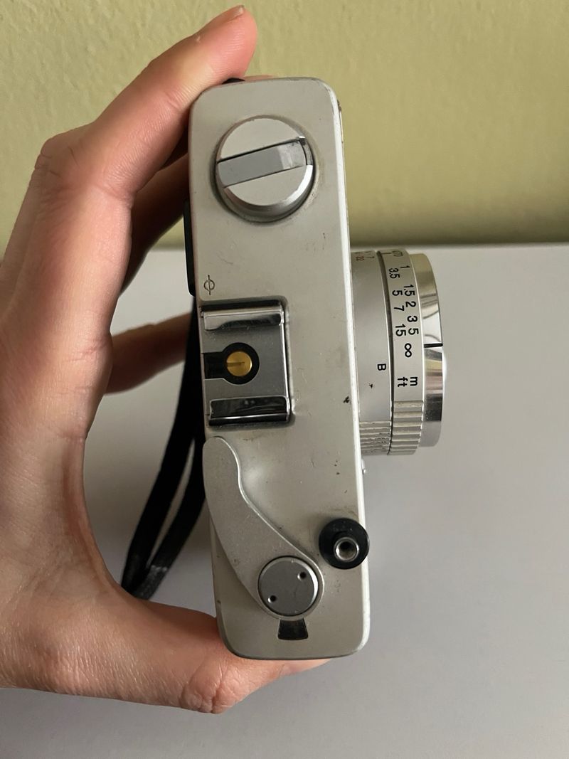 Konica C35 Cámara analógica afbeelding 3