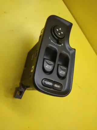 BOTONERA ELEVALUNAS ELECTRICOS ALFA ROMEO 147