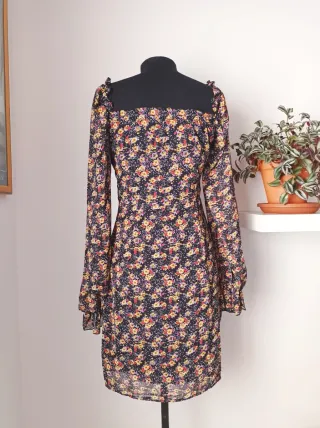 Vestido Nasty Gal floral Talla 38