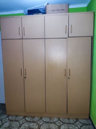 Armario 4 Puertas Madera Clara