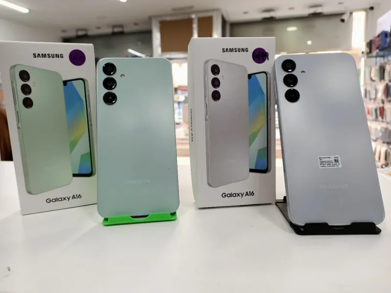 Samsung Galaxy A16 128GB 4GB RAM Verde y gris