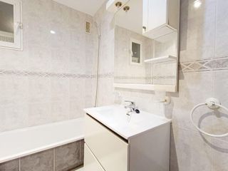 Piso en alquiler en Hispanoamérica - Comunidades en Valdemoro