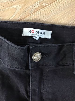 Pantalones jeans Morgan negros/ leopardo