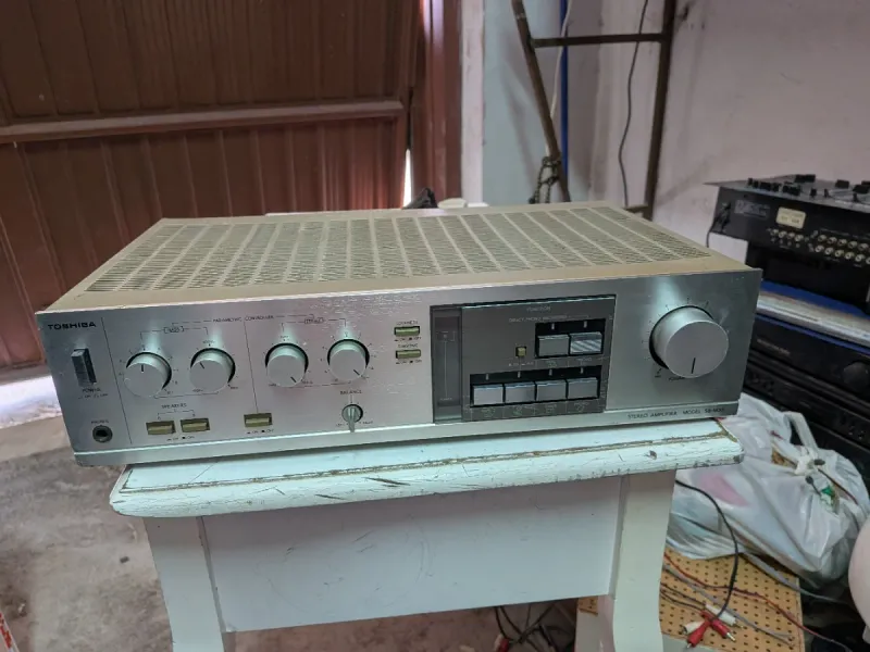 Amplificador Toshiba SB-M33 Vintage Años 80
