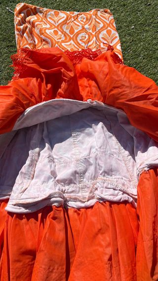 Falda flamenca naranja y blanca volantes