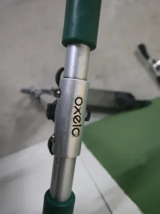 Patinete infantil azul y negro