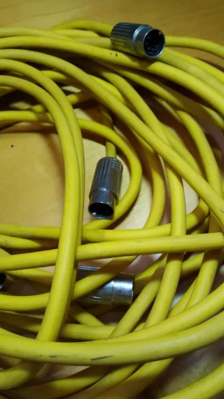 CABLES MIDI