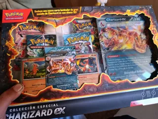 Colección Especial Charizard EX Pokémon PRECINTADO