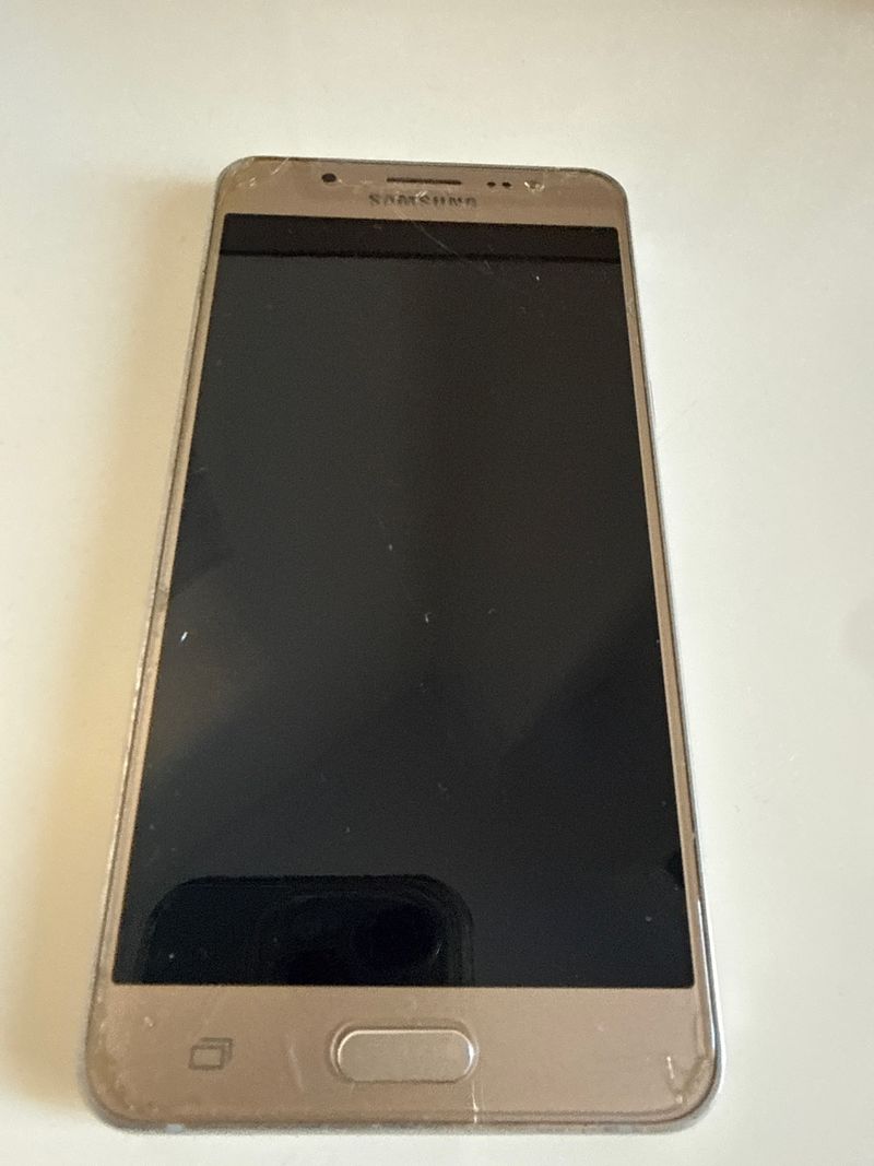 Samsung J5 16GB Dorado 4G