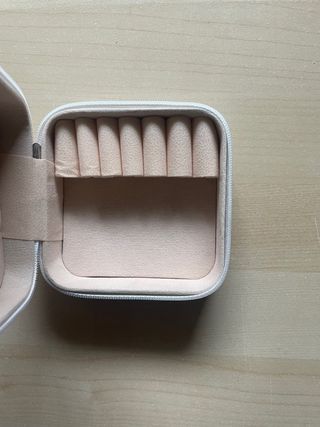 Joyero de viaje blanco