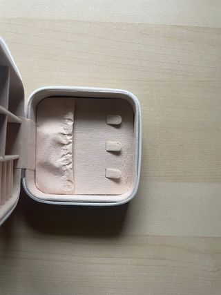 Joyero de viaje blanco