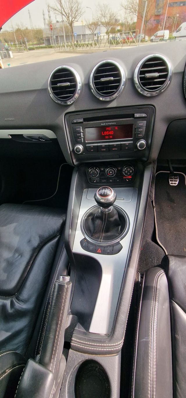 Despiece Audi TTS volante derecha UK 2010