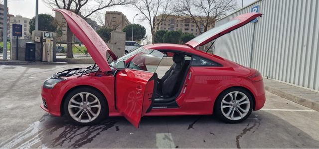 Despiece Audi TTS volante derecha UK 2010