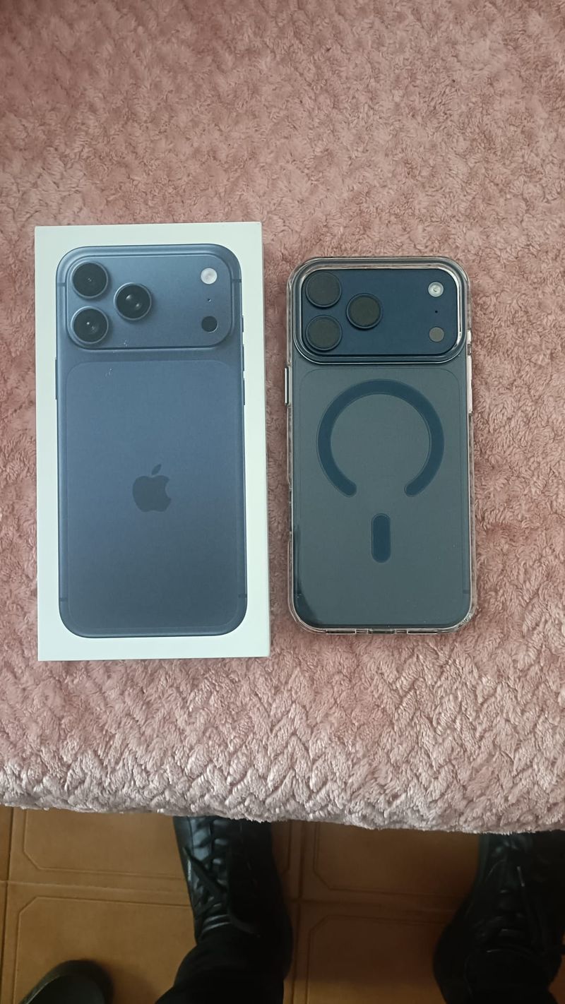 iPhone 17 Pro Max Azul - 1 Semana Uso afbeelding 5