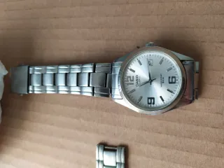 Reloj Casio Plata y Blanco