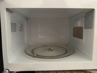 Microondas Jocel Blanco