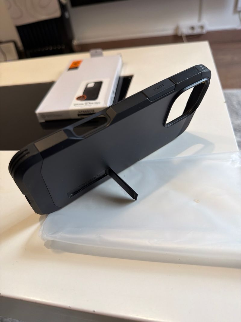 Fundas Mag-Safe iPhone 16 Pro Max Spigen + JETech afbeelding 6
