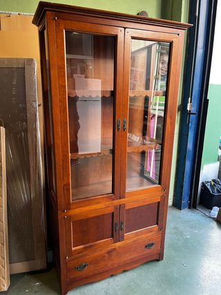 Vitrina madera cristal