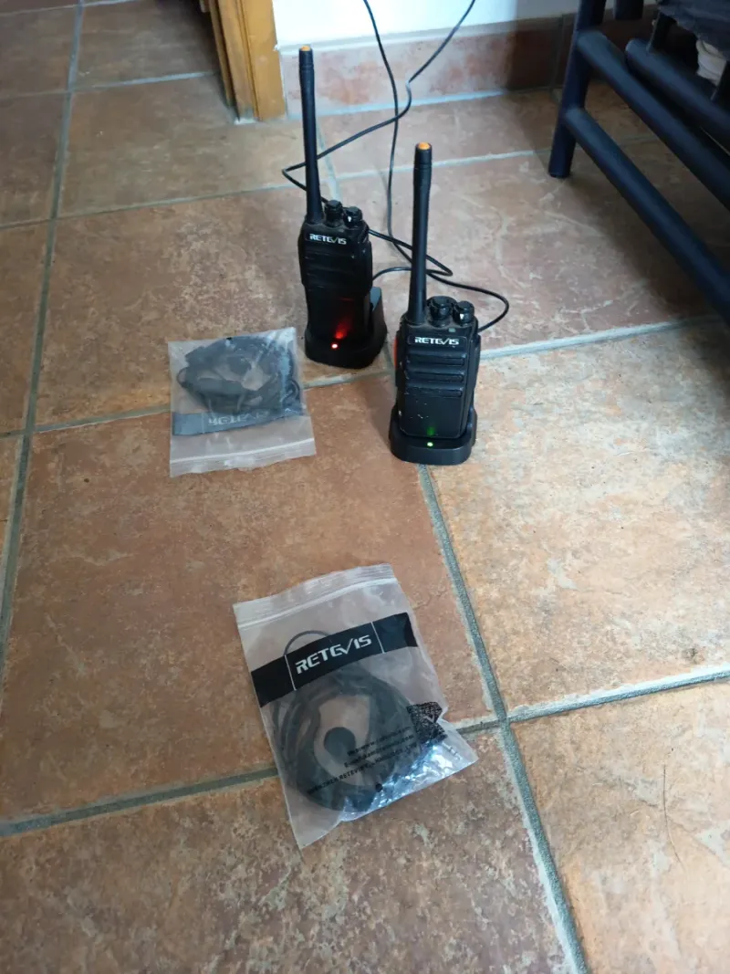 2 Walkie Talkies Retevis Negros