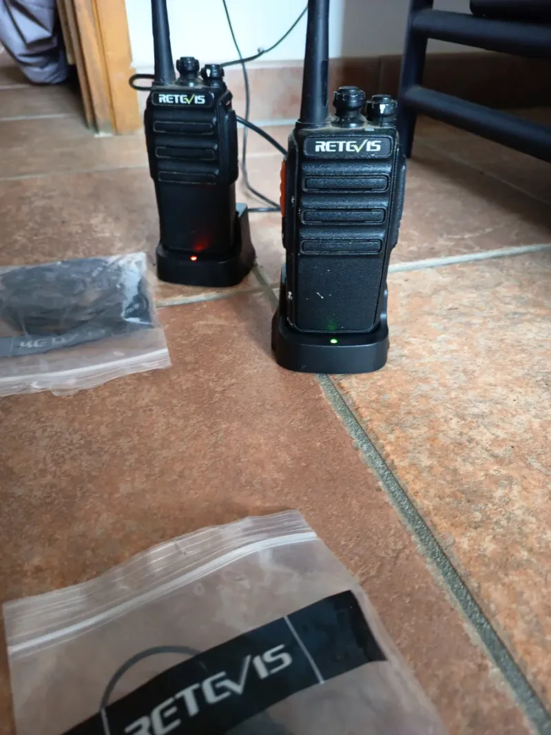 2 Walkie Talkies Retevis Negros afbeelding 2