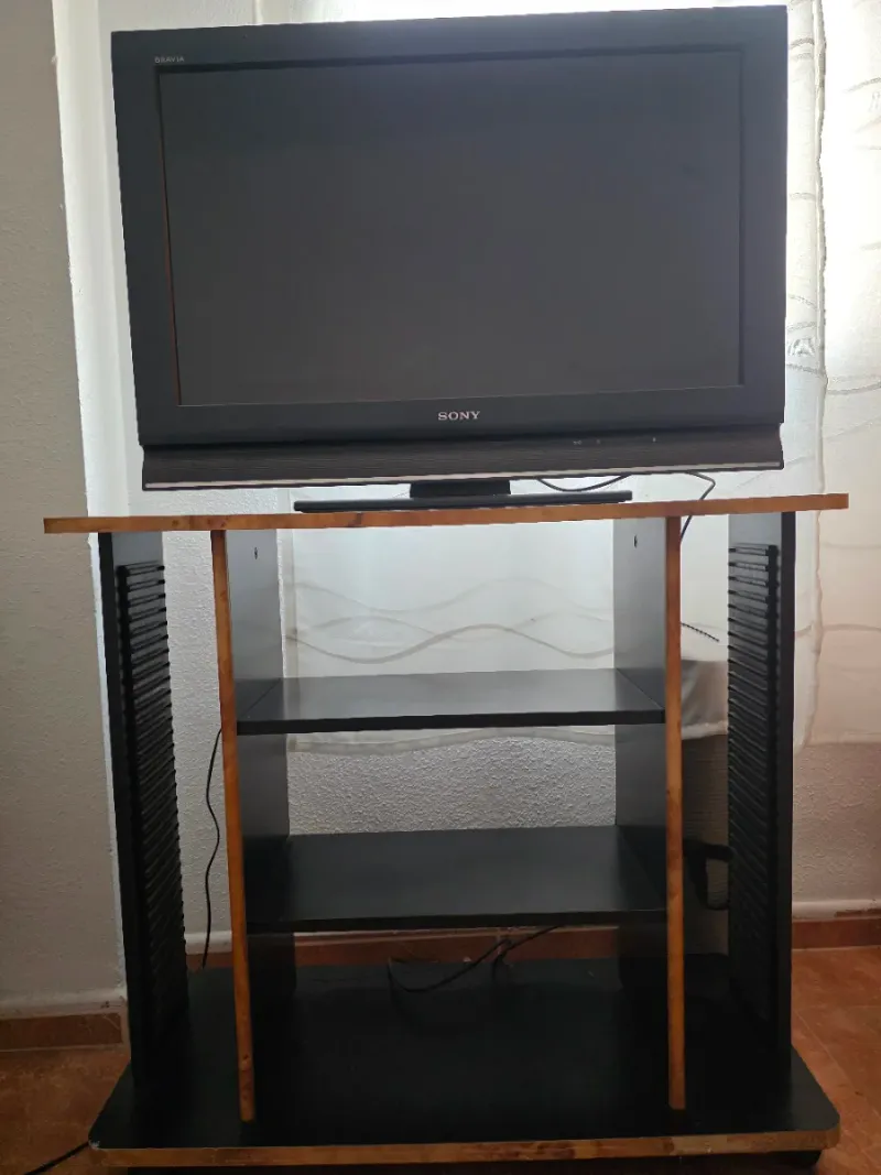 TV Sony Bravia 32 con mueble