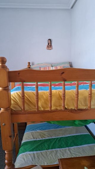 Literas de madera resistentes