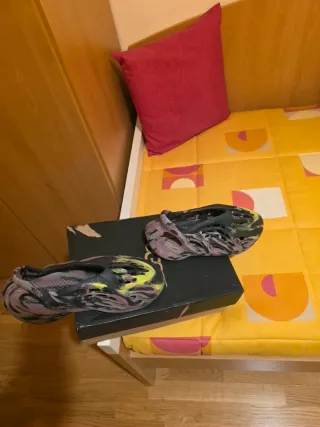 Adidas Yeezy Foam RNNR MX CARBON Multicolor