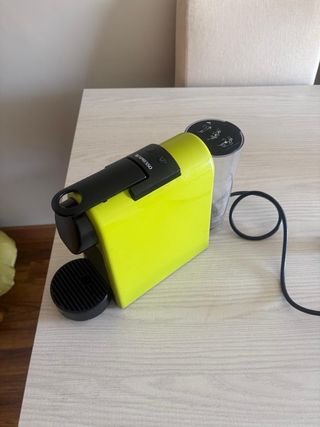 Cafetera Nespresso Verde Lima