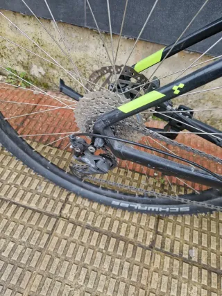 Bicicleta Cube AIM T:M Negra