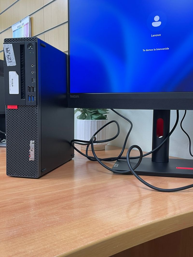 Lenovo ThinkCentre M920S -106210 afbeelding 3