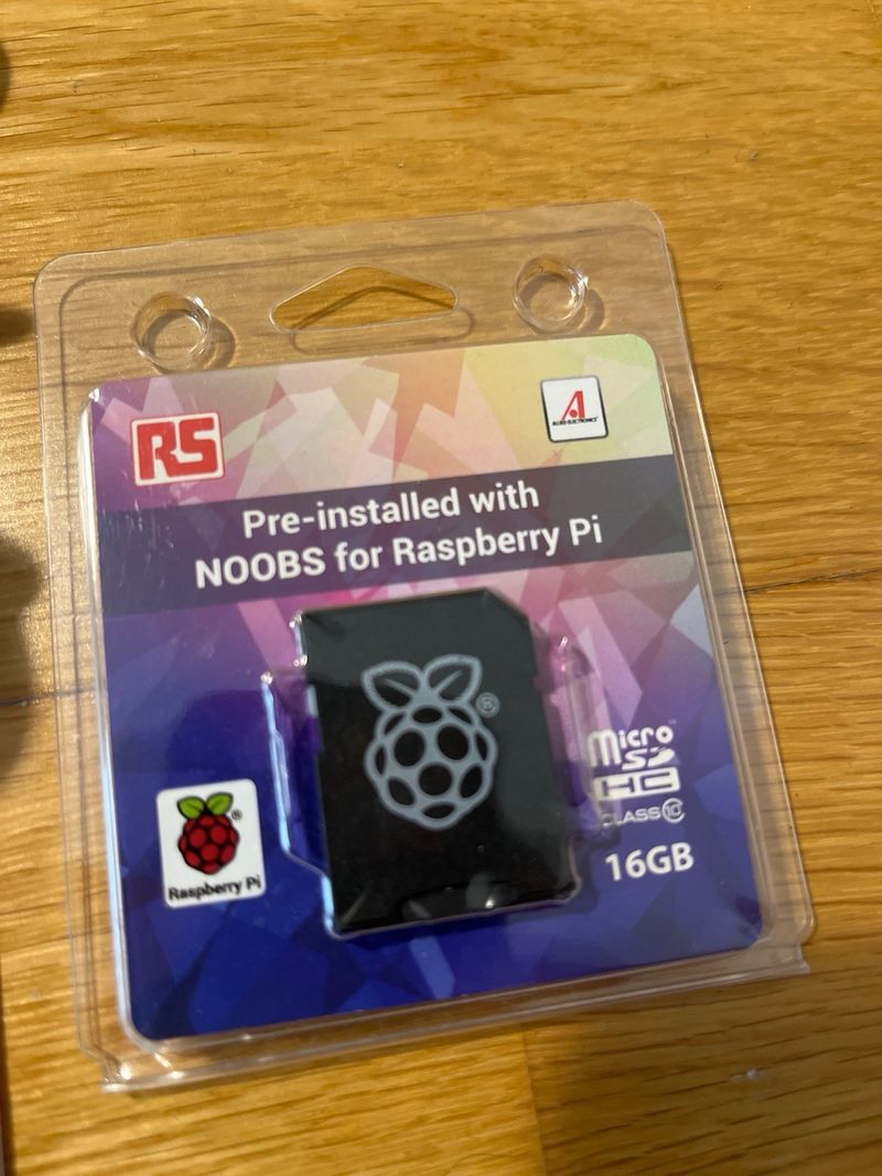 Raspberry Pi 3 Model B con NOOBS afbeelding 4