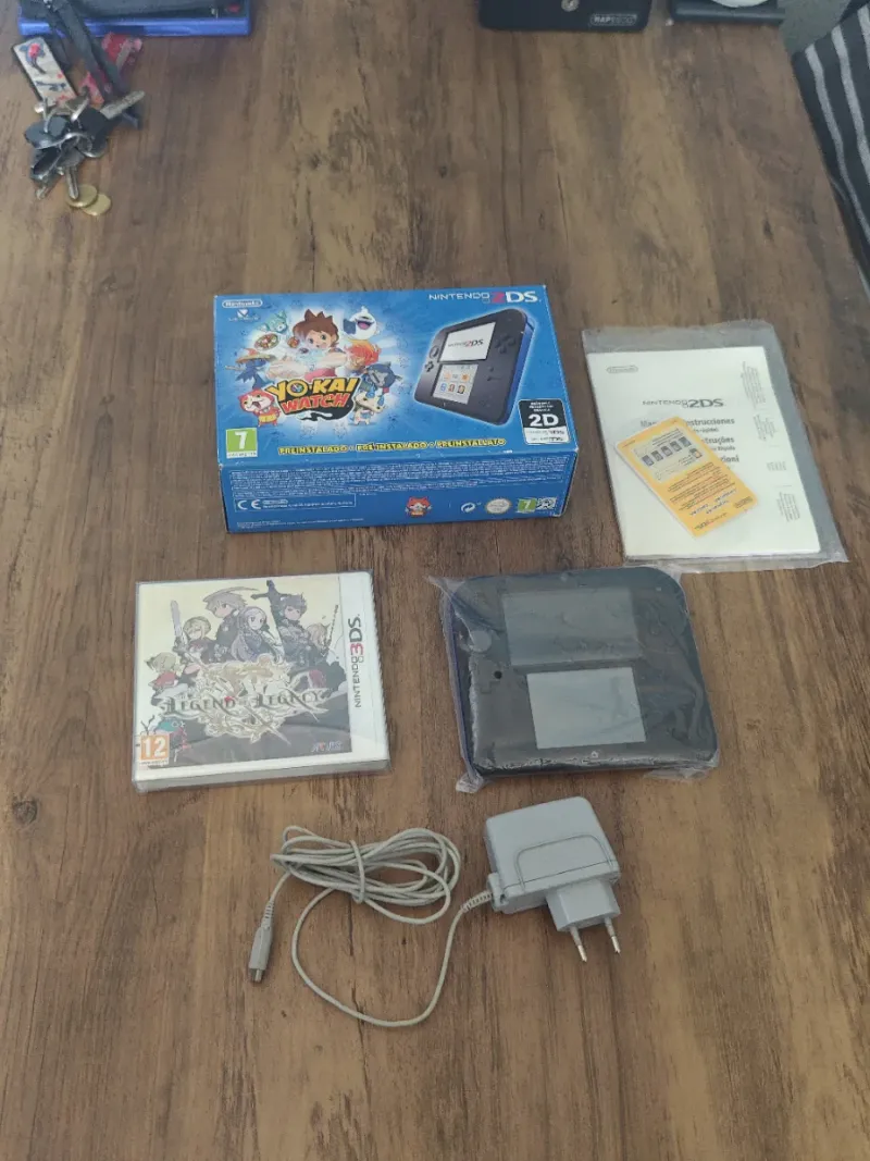 Consola Nintendo 2DS Negra + Juegos