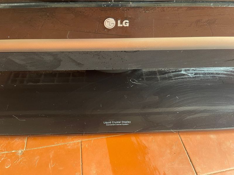 TV LG 42 LCD Negra afbeelding 2