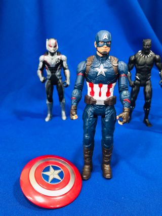 Lote 4 figuras superhéroes Marvel