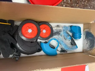 Tagliasiepi Elettrico con 2 Batterie