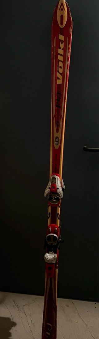 Esquí Volkl P40