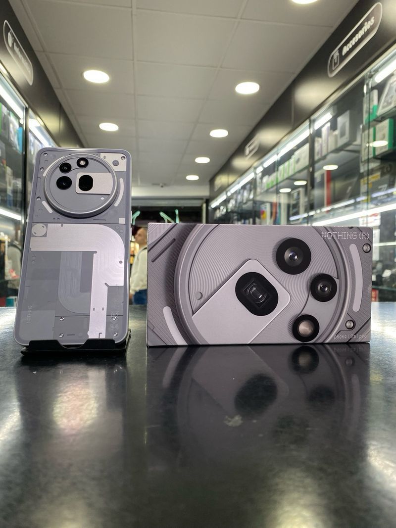Nothing Phone (3a) Pro 256GB Gris afbeelding 3