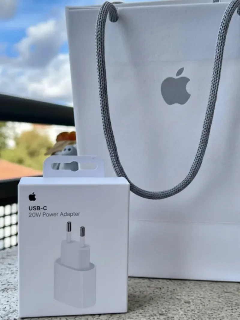Adaptador de Corriente Apple USB-C 20W